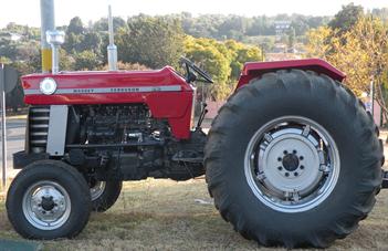 Massey Ferguson MF188